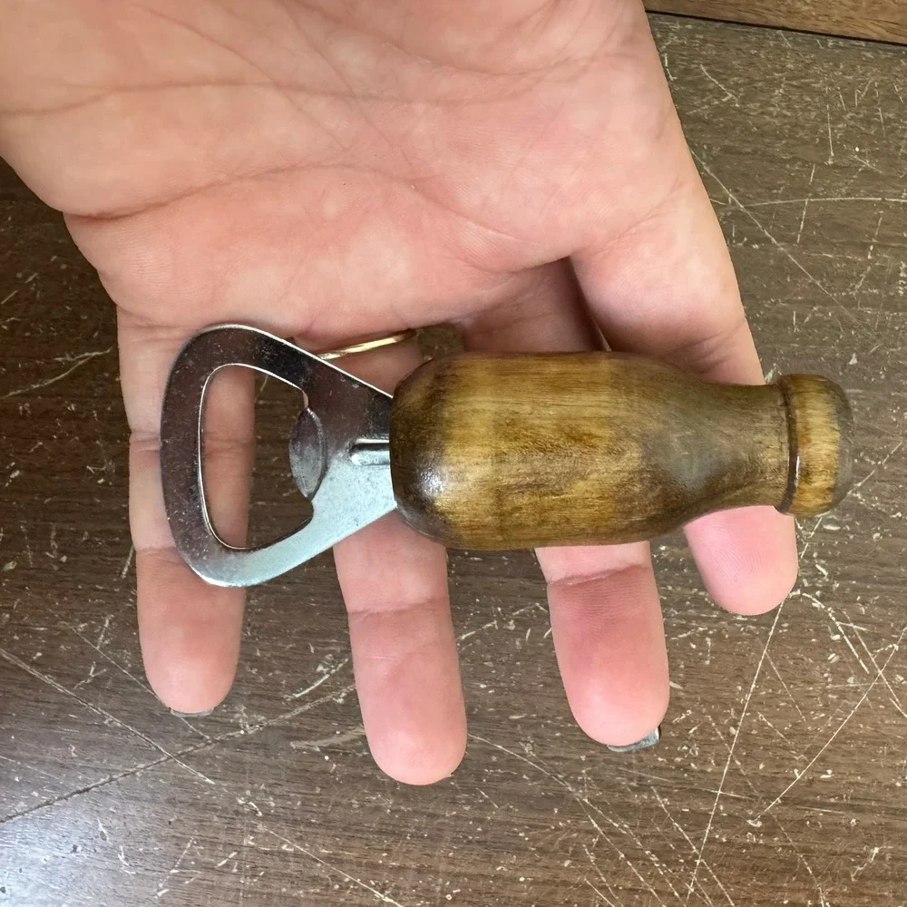 Vintage Vat 69 Scotch‎ Whisky Wood Bottle Shape Handle Bottle Opener Barware